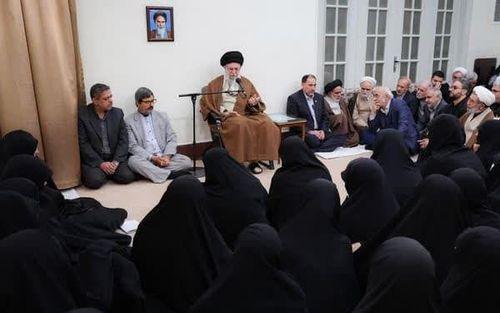 تأكيد قائد الثورة على تحديث النظام التعليم في الحوزة العلمية