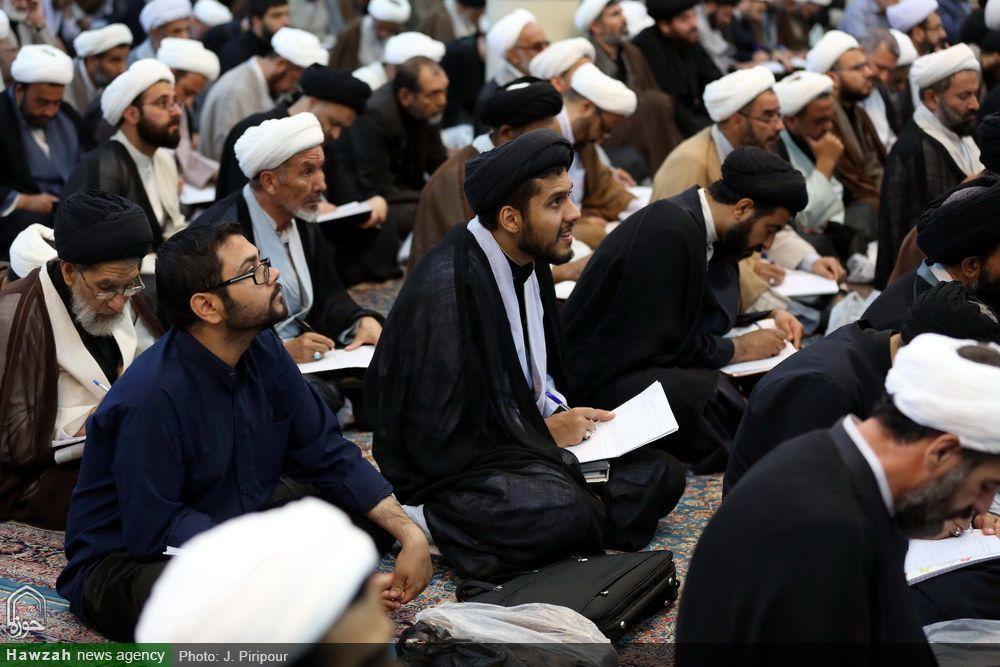 امتيازات الاشتراك في دروس الخارج في الفقه المعاصر
