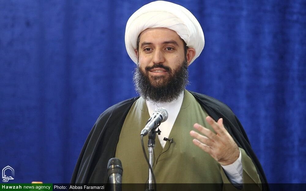 Complete interview of the Head of the Department of Contemporary Jurisprudence of the Islamic Seminaries with the Qur'an Seema Channel
